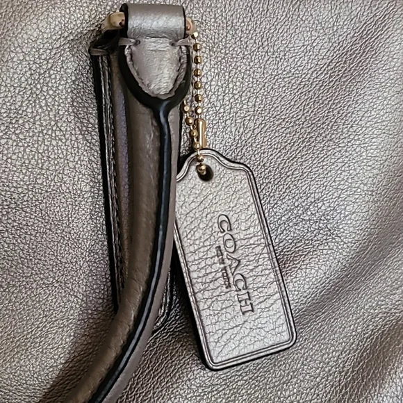 Coach Bag - Picture 4 of 11